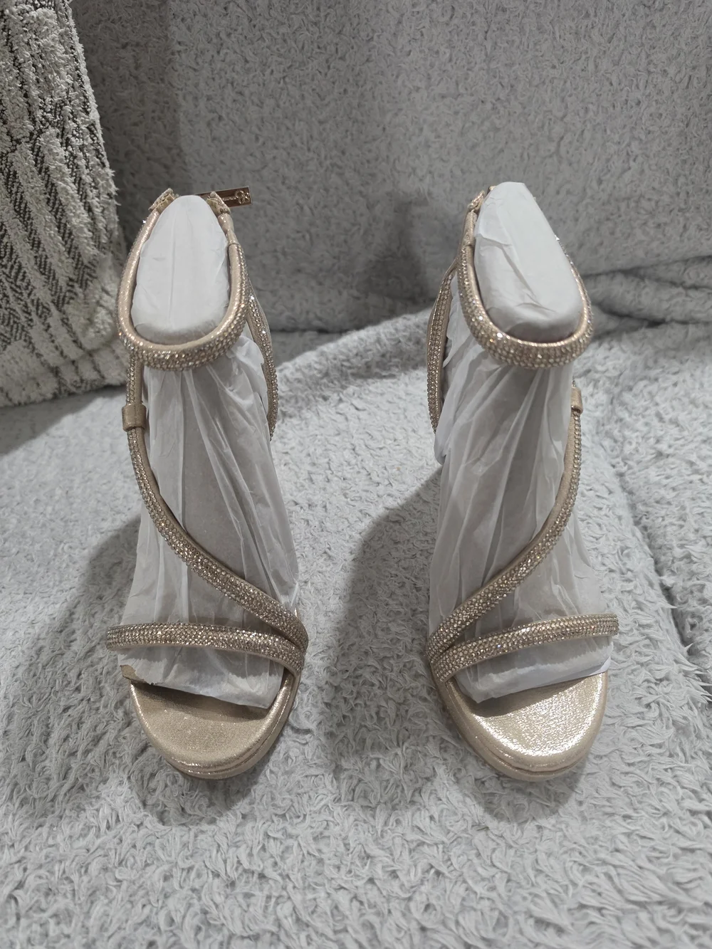 Jessica Simpson Velledy Rhinestone Platform Heels - Champagne Size 6M NIB